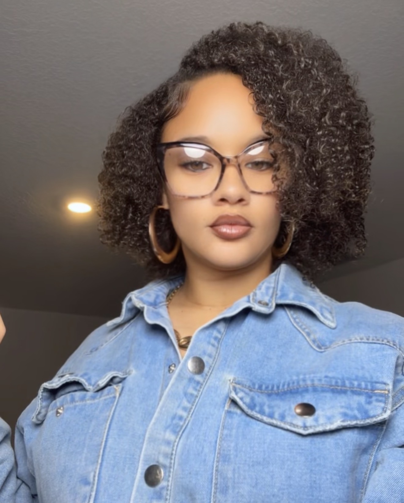 Eshonia, UGC creator and founder of Serial Momprenuer